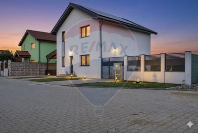 Casă la cheie cu teren 544 mp de vanzare in zona 6 Vanatori,Arad - 1