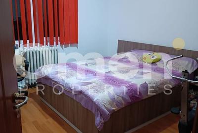 Apartament cu 3 camere decomandat, mobilat în Hotvon