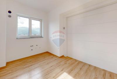 Rate la dezvoltator | 3 camere | 67 mp | Comision 0 | 116.330 E + TVA - 4