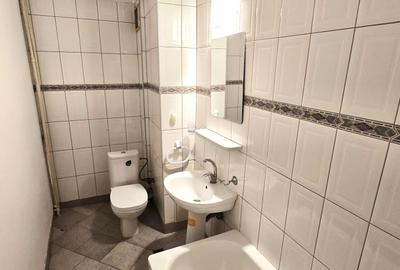 De vanzare - Apartament spatios Piata Alba Iulia 5 - 8