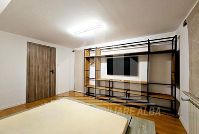 Casa individuala | De inchiriat | 250 mp | 6 camere | Cetate - 12