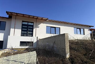 Casa mediteraneana  cu 1000 mp teren  zona Salistea Noua comision 0% - 7