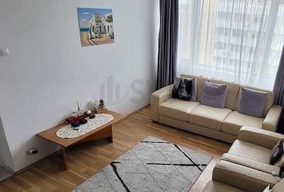 Apartament cu 3 camere semidecomandat, mobilat în Iancului