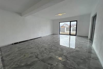 Casa individuala Cristian incalzire in pardoseala si garaj - 3