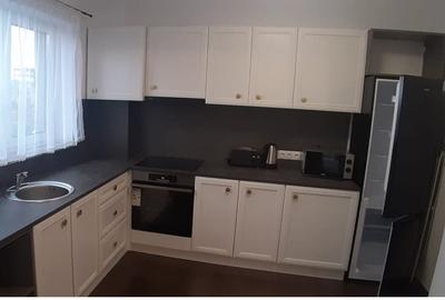 Inchiriez apartament cu 2 camere si loc de parcare in Avantgarden 3 - 3