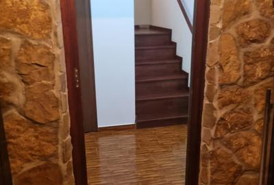 Casa la cheie zona rezidentiala in oras - 16