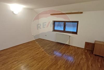 DE INCHIRIAT: Casă / Vilă P+1 - Zona Centrala BAIA MARE - 12