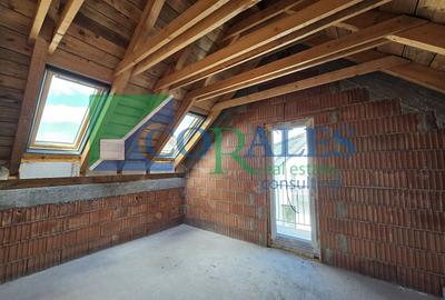 SAD la parter. Apartament cu 3 camere la Etaj si Mansarda! - 9