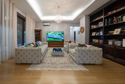 Apartament cu 5 camere decomandat, mobilat în Herăstrău