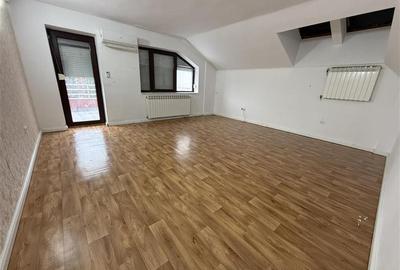 Vila de inchiriat - Ultracentral, Spatiu versatil pentru locuinta, birouri sau a - 26