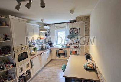 Etaj 2, zona Bucovina , 3 camere, 2 bai, - 3