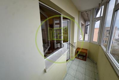 Apartament 3 camere, decomandat, 72mp, cartier 1 Mai, zona Scoala 36 - 12