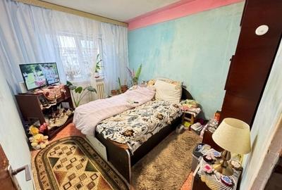 3 Camere Decomandat 2 Bai 72mp bloc 1984 zona Nicolina - 2