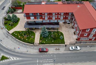 Hotel / Pensiune cu 36 camere de vânzare în Saturn - 2