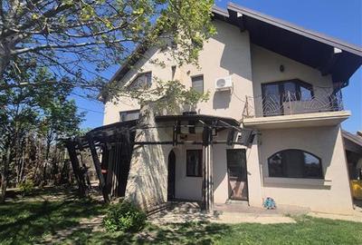 Vila MODERNA, P+1+M, constructie 2011, teren 1145 mp Cazasu - 1