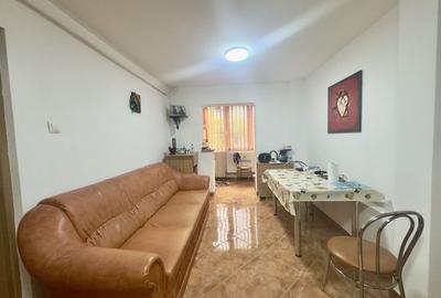 Apartament 2 camere, Decomandat, Etaj 2 - 4