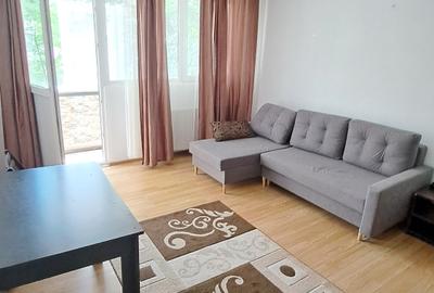 Parcul Circului, 3 camere de vanzare, 6/10, decomandat, 2 bai, an 1980 - 1