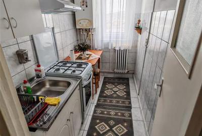 Apartament 2 camere Decomandat - Podu Ros - 2