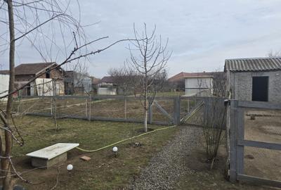 Casa tip parter in Carani - 8