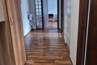 Doua camere comfort maxim, zona Trocadero. - 8