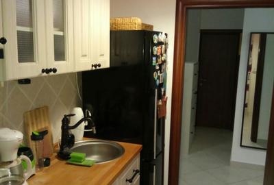 Vand apartament 3 camere Damaroaia Jiului zona linistita - 1