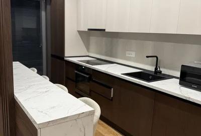 Apartament cu 2 camere semidecomandat, mobilat în P-ța Unirii