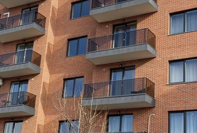 Apartament cu 2 camere decomandat în Iris