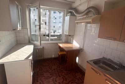 Apartament cu 2 camere decomandat, etajul 4/10, zona Alexandru cel Bun - 4