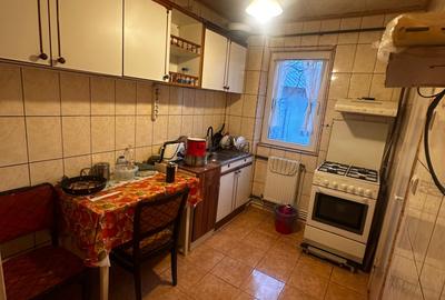 Apartament 2 camere, etajul 1/4, zona Podu Ros - 5