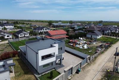 Casă / Vilă cu 5 camere de vânzare în zona Exterior Vest - 2