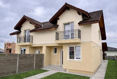 Duplex cu 4 camere în Moșnița Nouă