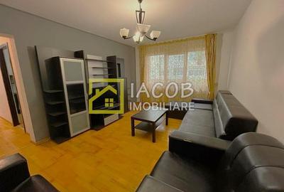 Apartament cu 3 camere decomandat, mobilat în 9 Mai