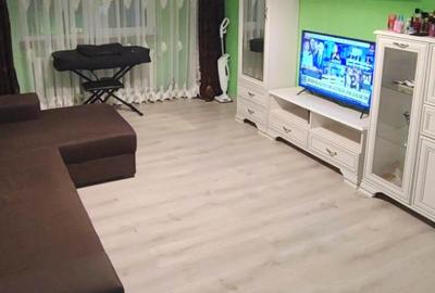 Apartament 3 camere decomandat, 2 bai, 88 mp, balcon inchis, etaj intermediar - 10