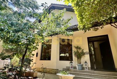 Casă individuală cu 7 camere în Nord