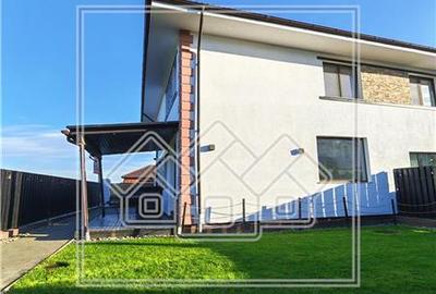 Casa tip duplex de vanzare in Sibiu - mobilata si utilata modern - 3