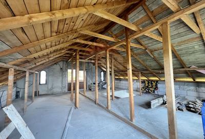 Casă / Vilă cu 3 camere de vânzare - 28