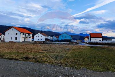 Teren Construcții intravilan de 609 mp, în Nord-Est