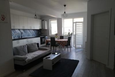 Apartament cu 2 camere semidecomandat în Florești