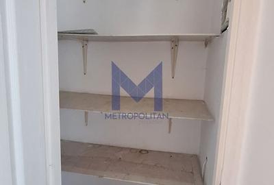 De închiriat apartament 2 camere decomandat I strada Lunii - 14