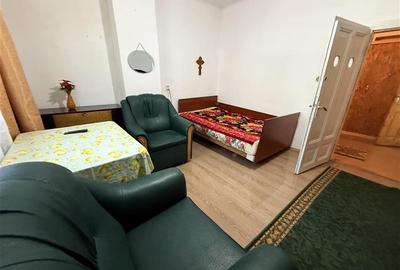 Garsonieră decomandată în Central