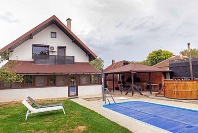 Vilă 5 dormitoare, 4 băi, 2 248mp teren, piscină. Preț: 229 000 E. - 17
