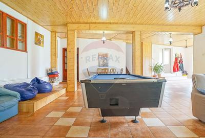 Comision 0% | Pensiune/Vilă 11 camere în Fundata - 42