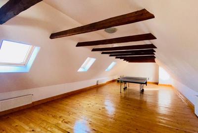 Proprietate centrală de vânzare în Hălchiu - 1