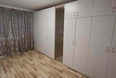 Apartament cu 3 camere decomandat, mobilat în Mănăștur