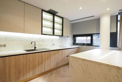 Apartament modern cu 2 camere |  2 bai | 110mp - 6