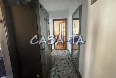 Apartament 3 Camere, Etaj 2, Strada Aleea Plopilor - 11