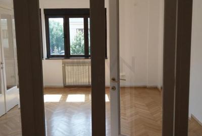 REA1024985 Apartament 5 Camere I De Vanzare I Piata Amzei - 10