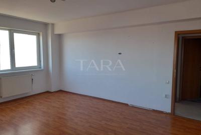 Apartament 2 camere decomandat cu garaj, zona Europa - 2