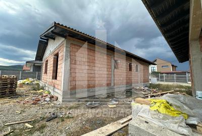 Casa individuala | La rosu | 100 mp | 432 mp teren | Orizont - 4