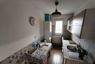 Apartament cu 2 camere decomandat, mobilat în Drumul Taberei